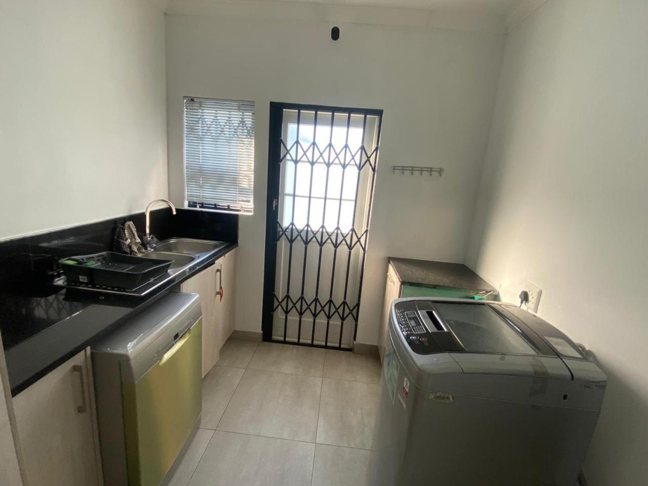 32 On Gill Road Self Catering Cape Town